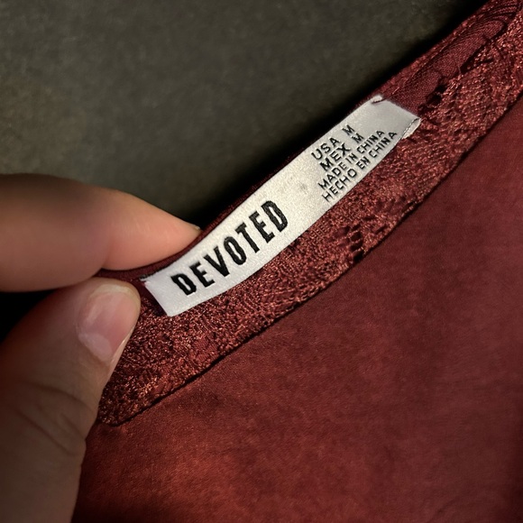 NWOT burgandy blouse - Picture 3 of 3